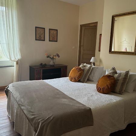 Verzeille Le Patio Des Senteurs B&B 외부 사진