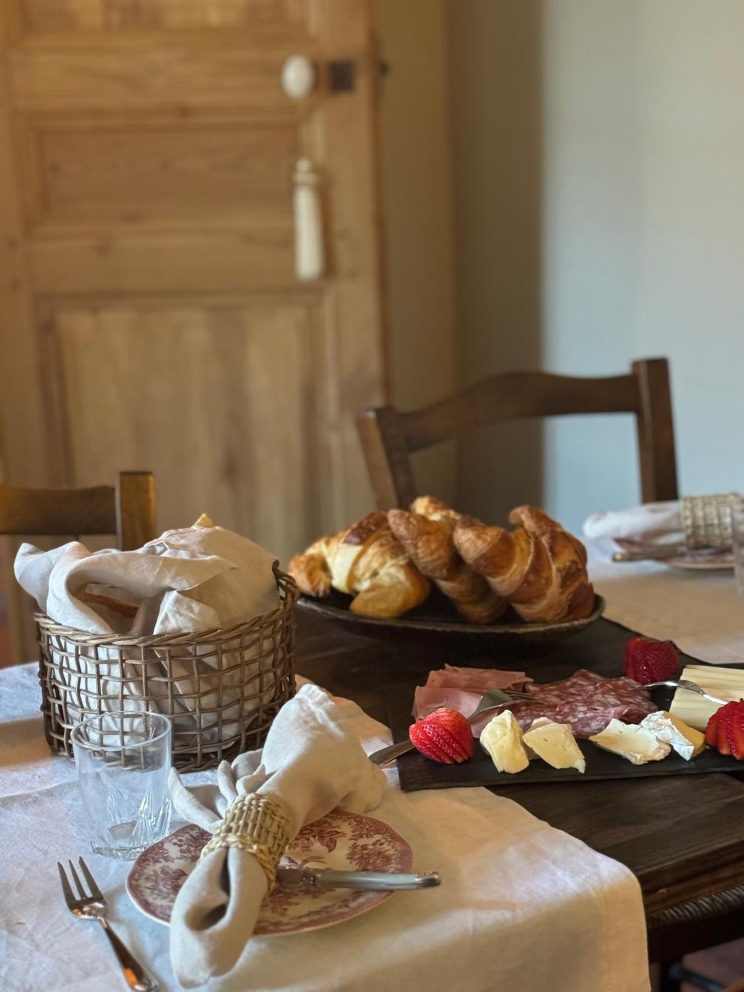 Verzeille Le Patio Des Senteurs B&B 외부 사진