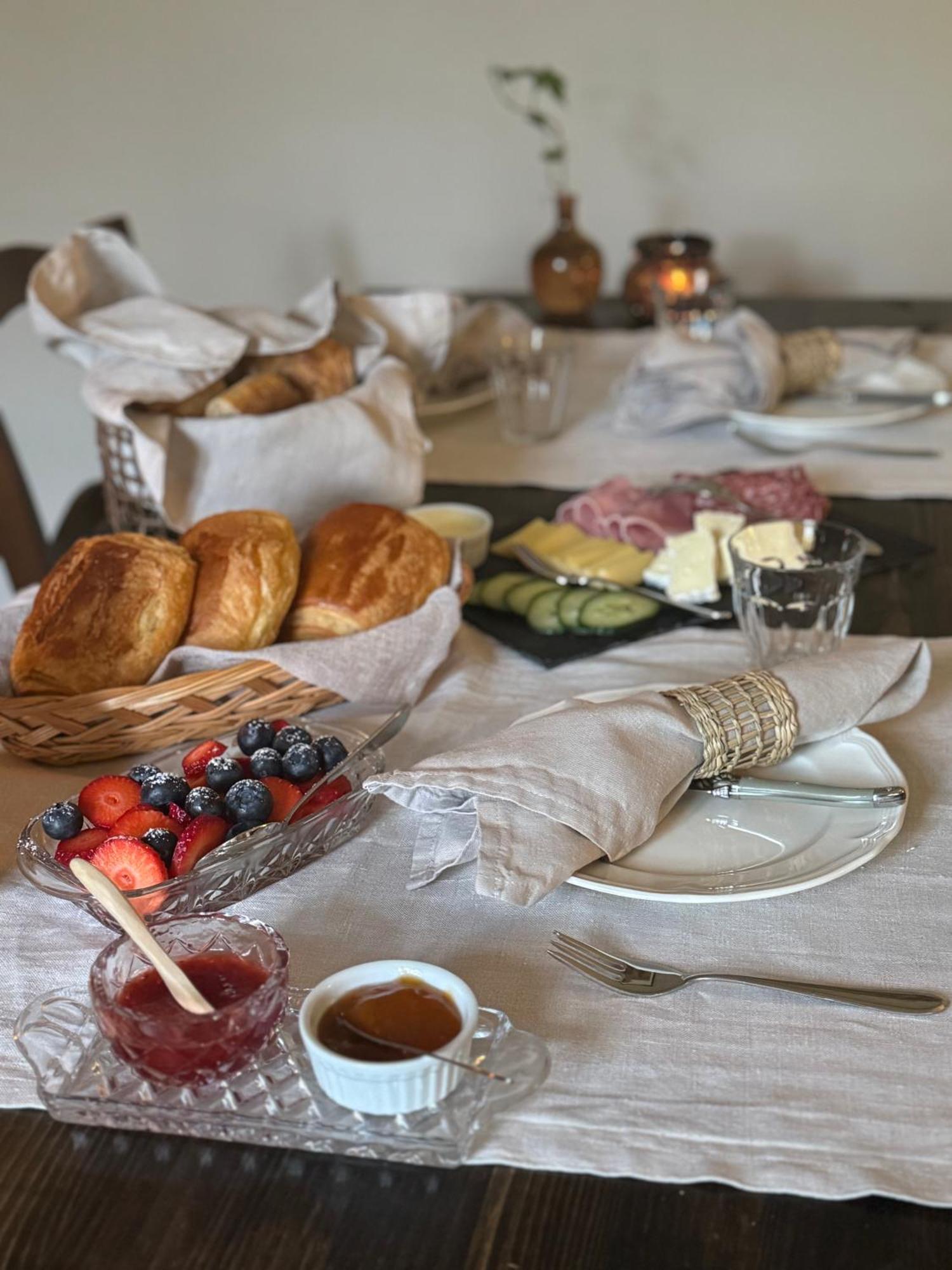 Verzeille Le Patio Des Senteurs B&B 외부 사진